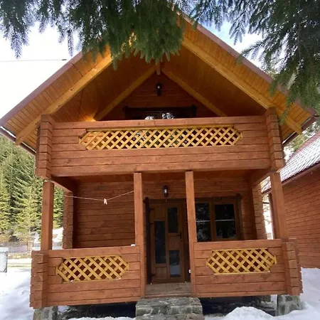 Під Озером Синевир Synevyrsʼka Polyana المظهر الخارجي الصورة