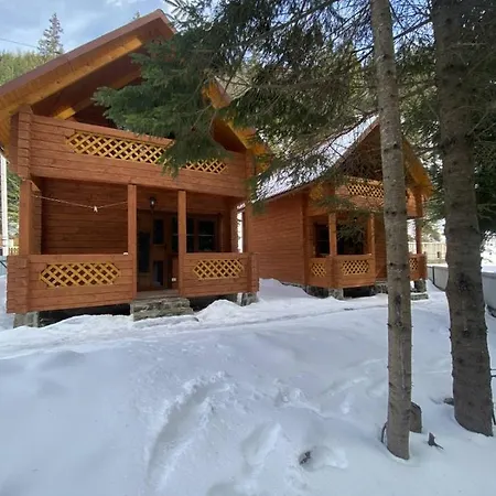 Під Озером Синевир Synevyrsʼka Polyana المظهر الخارجي الصورة
